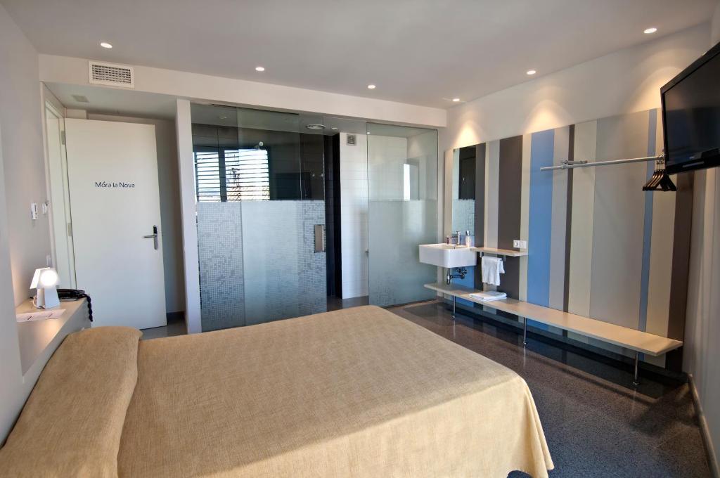 Hostal La Creu Mora d'Ebre Buitenkant foto